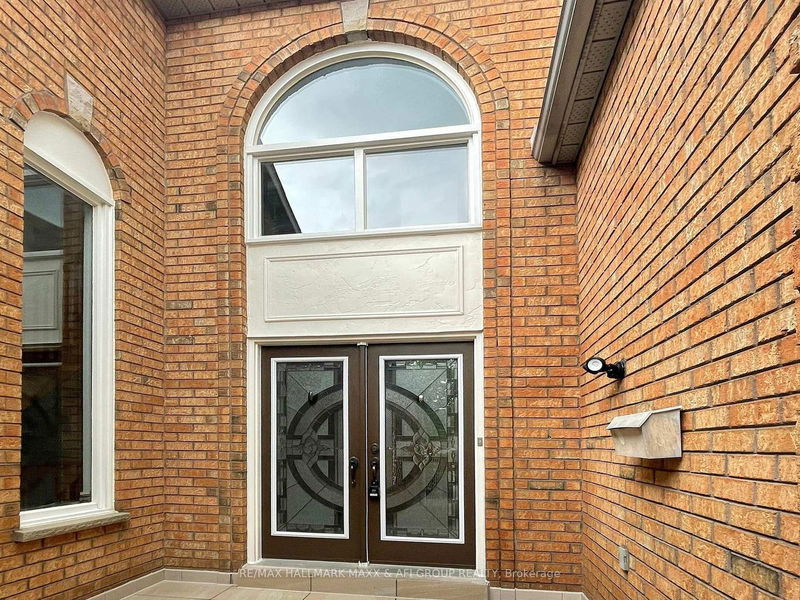 532 Village Pkwy  Markham, L3R 9N5 | Image 2