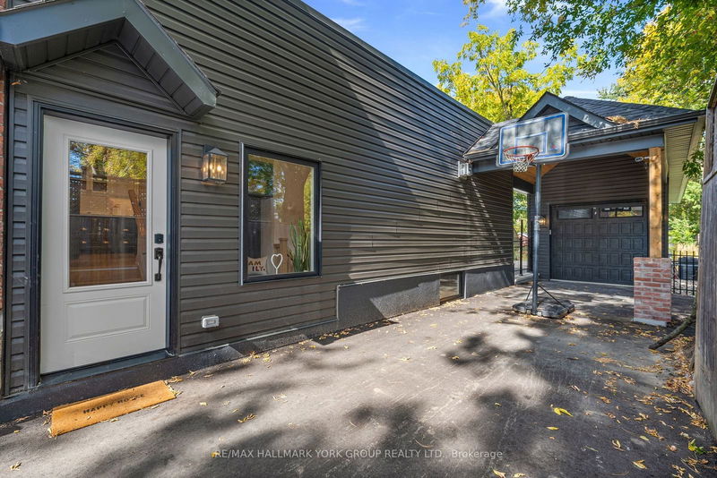 119 Richmond St  Richmond Hill, L4C 3Y6 | Image 33