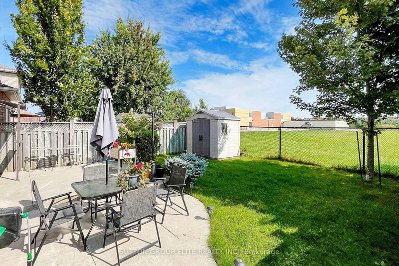 27 Deerwood Cres  Richmond Hill, L4E 4B5 | Image 38