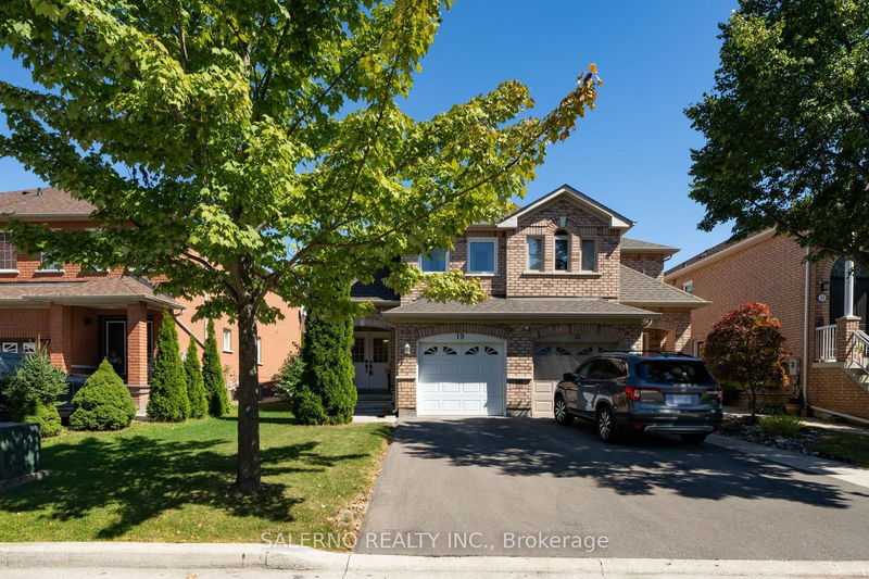 19 Ed Quigg Way  Vaughan, L4H 2S2 | Image 1