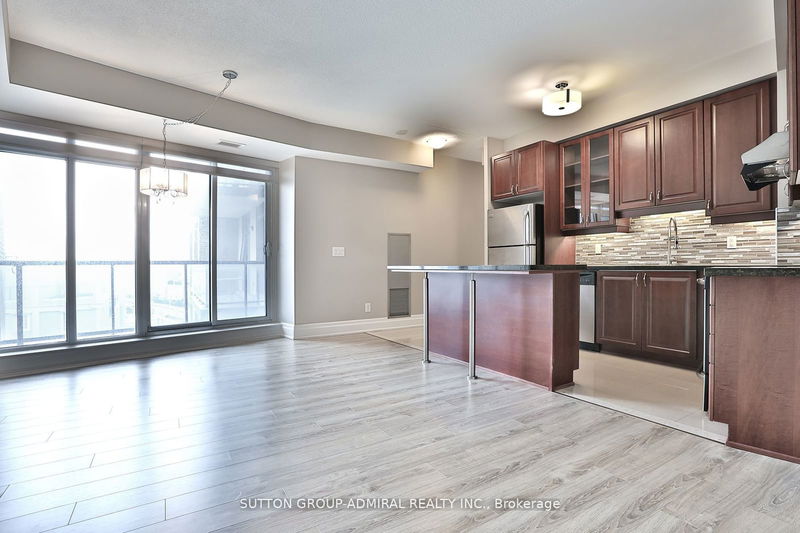  517 - 151 Upper Duke Cres  Markham, L6G 0E1 | Image 7