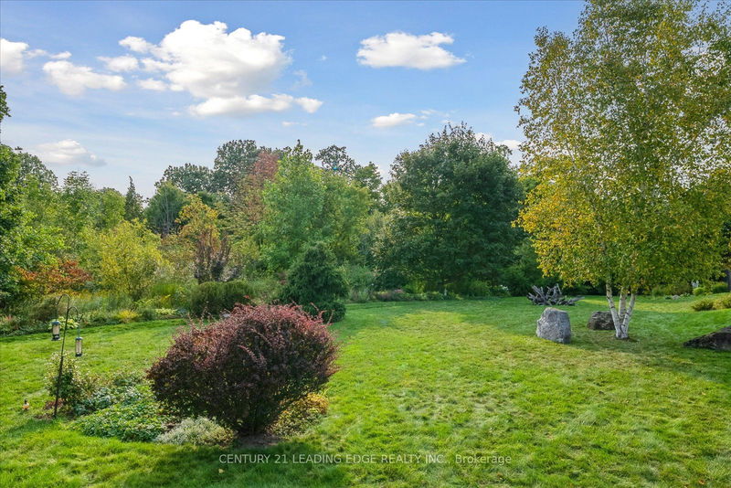 12 Kimberly Crt  Richmond Hill, L4E 4C6 | Image 22