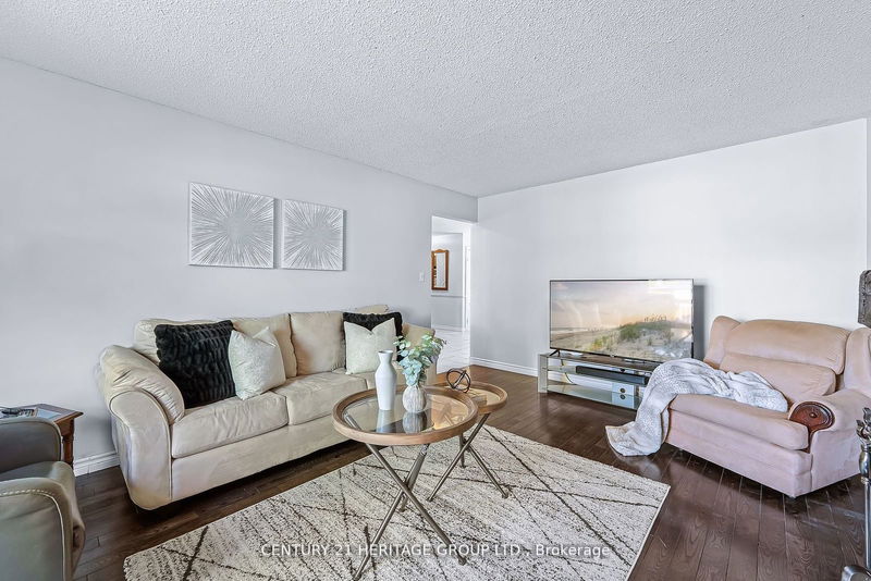 5 Beatty Cres  Aurora, L4G 5V2 | Image 11