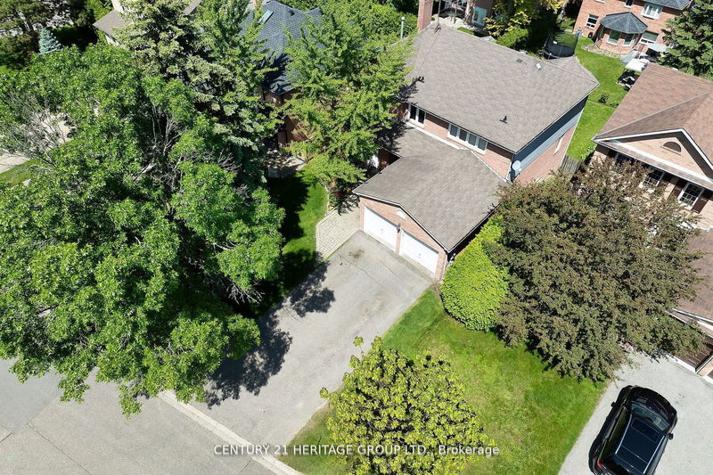 5 Beatty Cres  Aurora, L4G 5V2 | Image 3