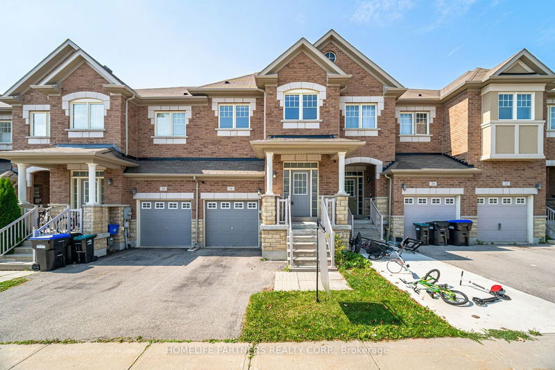 18 Belfry Dr  Bradford West Gwillimbury, L3Z 2A5 | Image 1