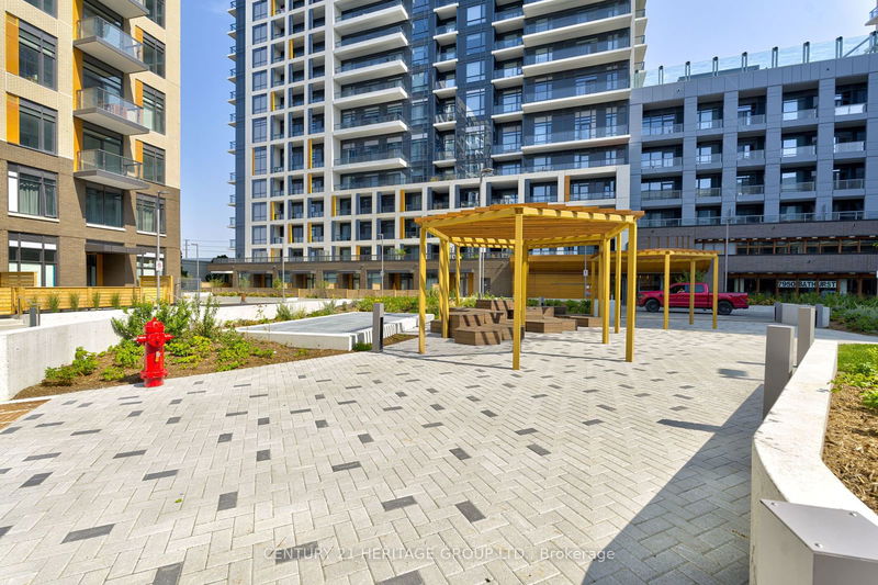 home for lease on 1107-8 Beverley Glen Boulevard