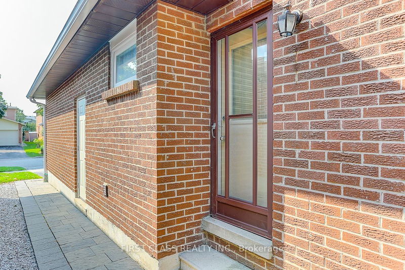 16 Lindemann St  Markham, L3T 5M8 | Image 40