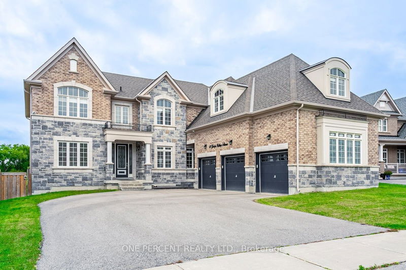 10 Gladys Rolling Ave  East Gwillimbury, L0G 1M0 | Image 1