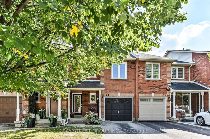 71 Silverdart Cres  Richmond Hill, L4E 3T8 | Image 2