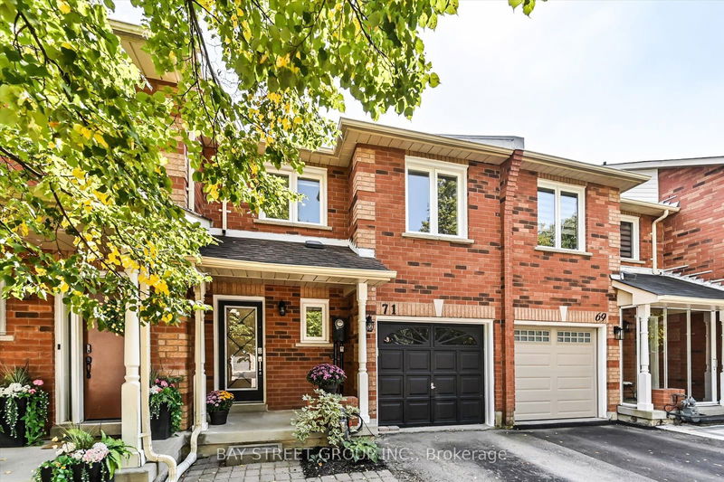 71 Silverdart Cres  Richmond Hill, L4E 3T8 | Image 4