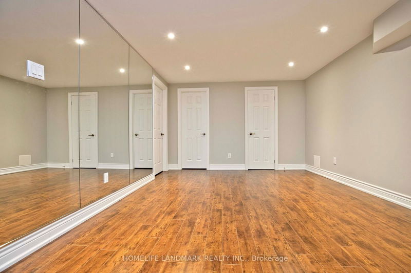 90 Bassett Ave  Richmond Hill, L4B 4G1 | Image 25