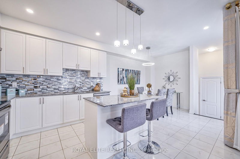 331 William Forster Rd  Markham, L6B 0R9 | Image 15