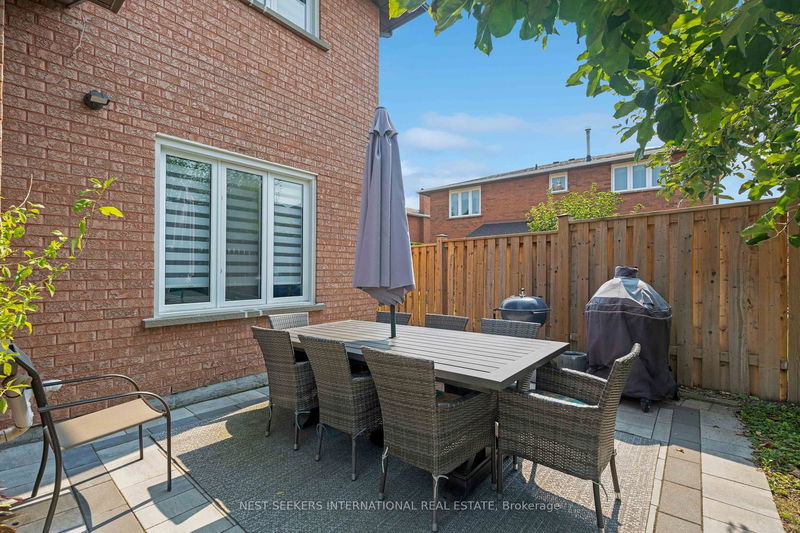 16 Grandiflora Pl  Vaughan, L4L 4K2 | Image 30