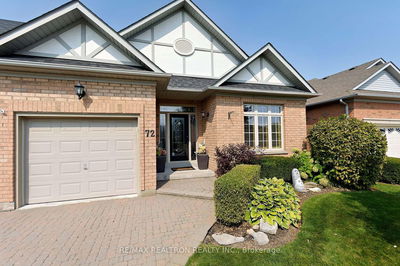 72 McDermott Tr  Whitchurch-Stouffville, L4A 1N8 | Image 1