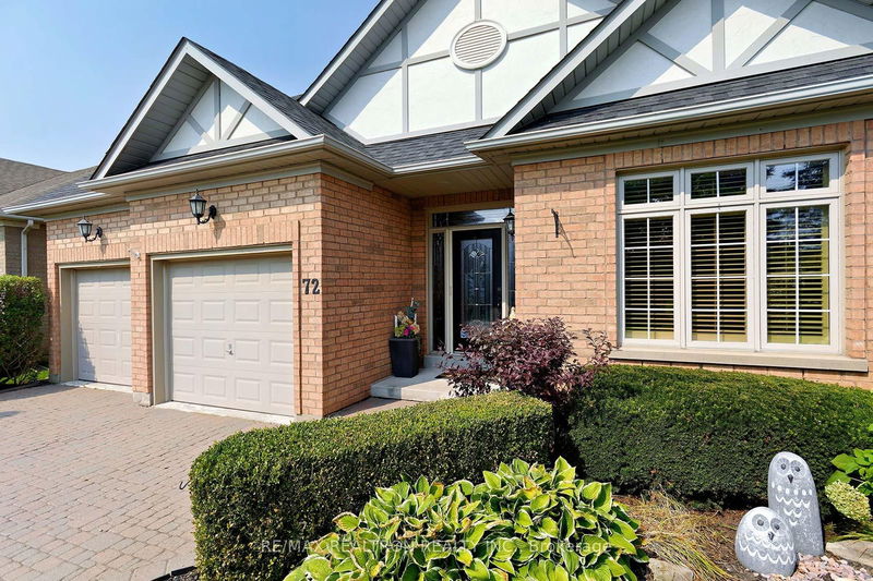 72 McDermott Tr  Whitchurch-Stouffville, L4A 1N8 | Image 2