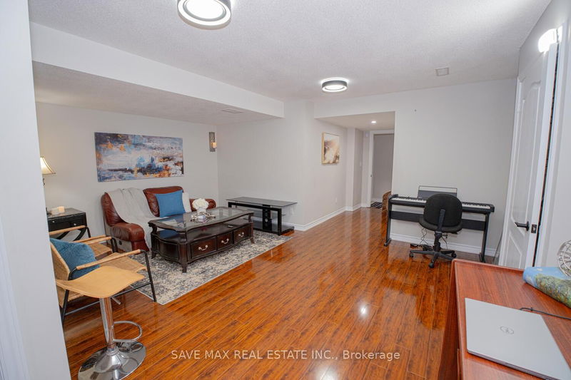 55 Ostrovsky Rd  Vaughan, L4H 0V9 | Image 32