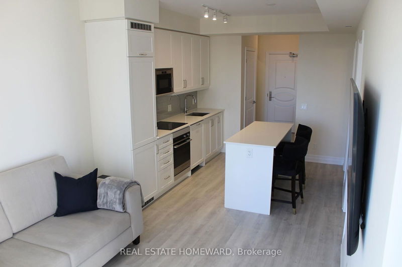 home for lease on 1707-9085 Jane Street