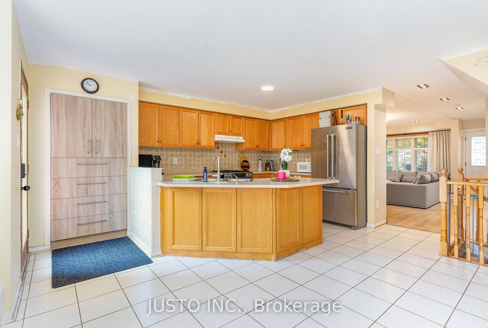 Listing Image 7