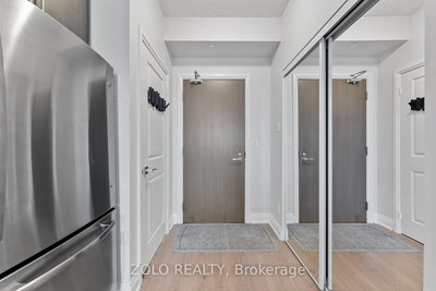 1603-7171 Yonge Street, Markham, Ontario image-0-3