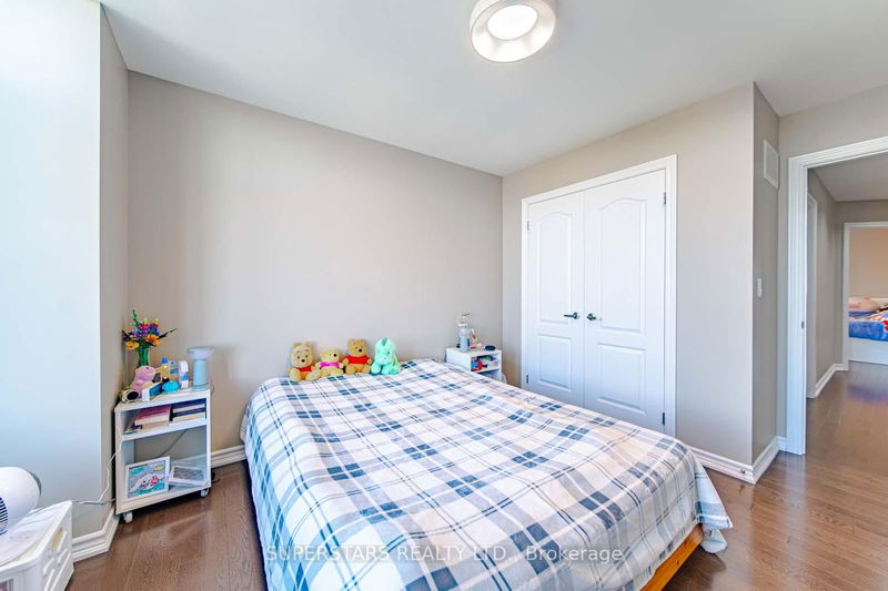 4 Living Cres  Markham, L6C 0T7 | Image 26