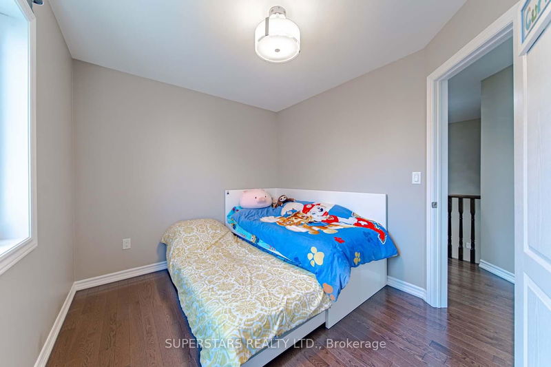 4 Living Cres  Markham, L6C 0T7 | Image 28