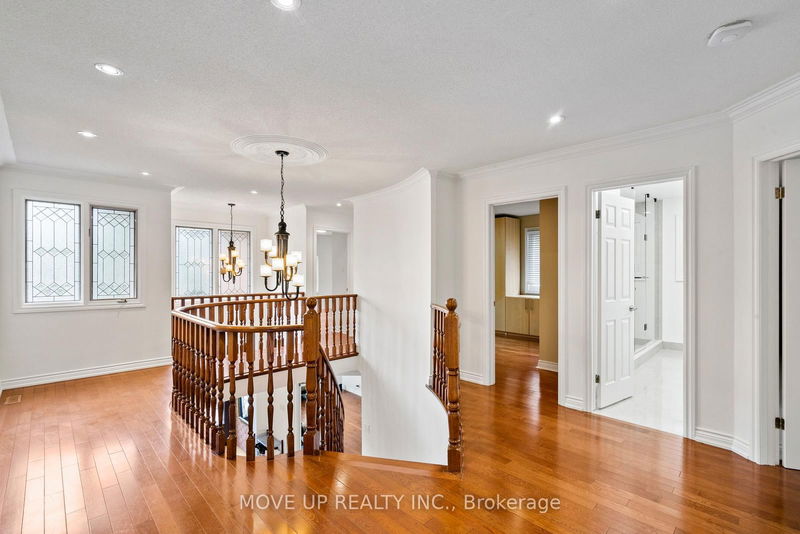 21 Gaby Crt  Richmond Hill, L4C 8X1 | Image 19