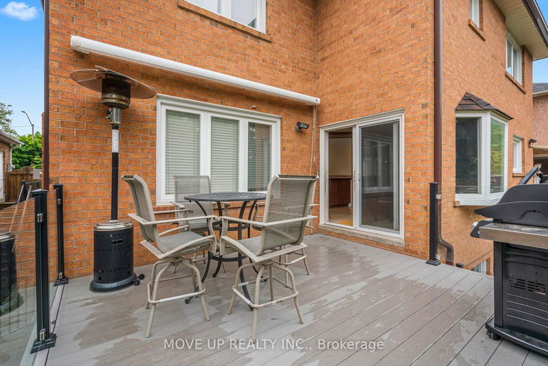 21 Gaby Crt  Richmond Hill, L4C 8X1 | Image 32