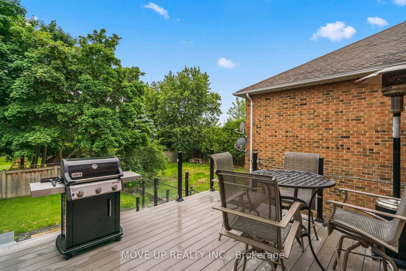 21 Gaby Crt  Richmond Hill, L4C 8X1 | Image 33