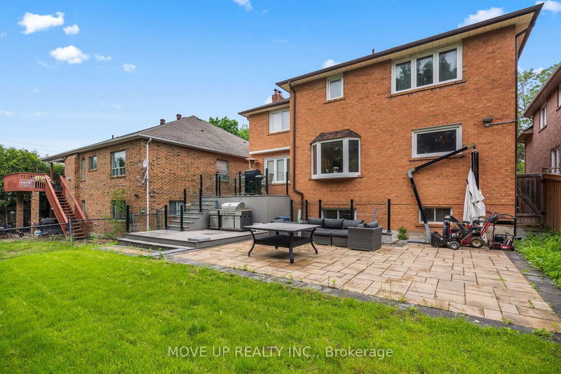 21 Gaby Crt  Richmond Hill, L4C 8X1 | Image 34