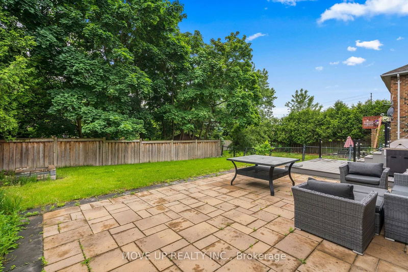 21 Gaby Crt  Richmond Hill, L4C 8X1 | Image 36