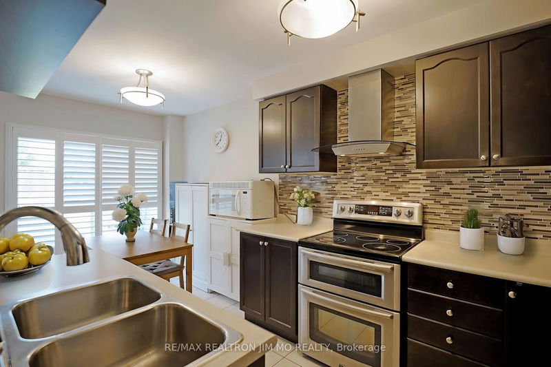 78 Orr Dr  Bradford West Gwillimbury, L3Z 0L9 | Image 12