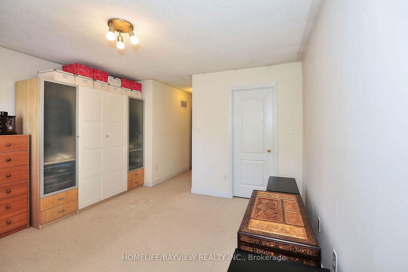 88 Pillar Rock Cres  Markham, L6C 3H9 | Image 12