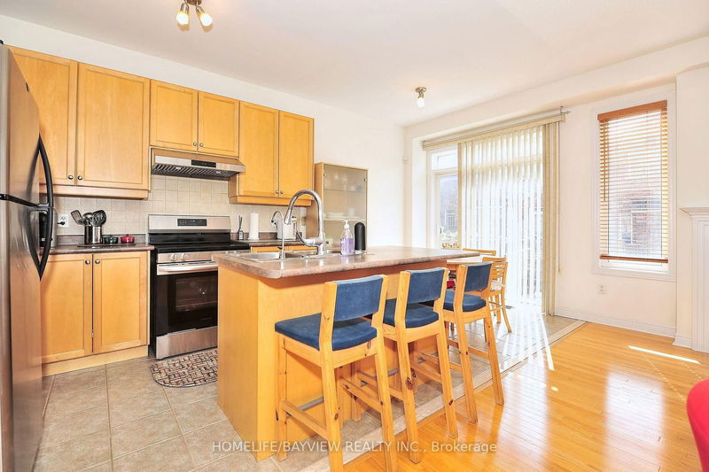 88 Pillar Rock Cres  Markham, L6C 3H9 | Image 5