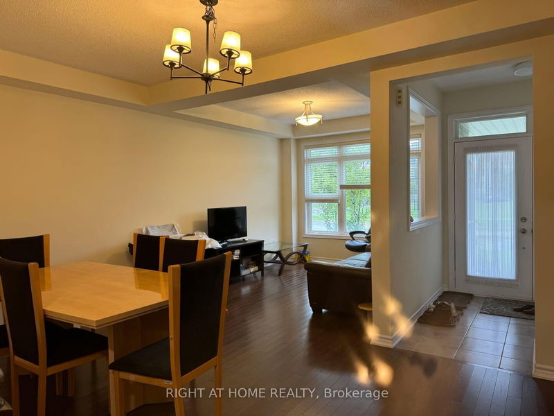 home for lease on 55 South Unionville Avenue