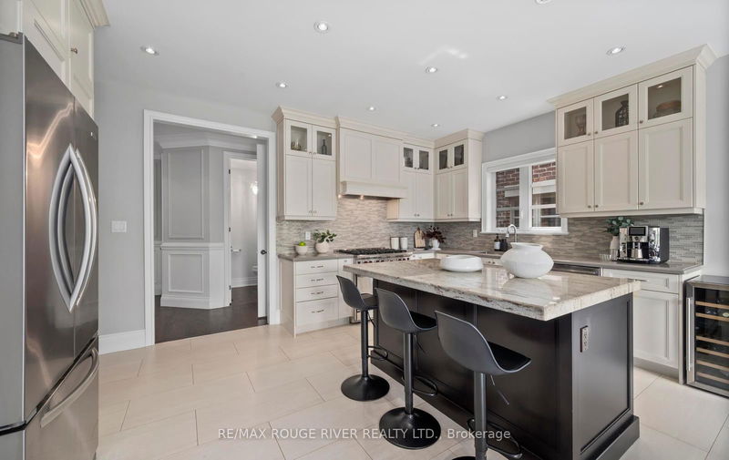 21 Verdi Rd  Richmond Hill, L4E 4P9 | Image 7