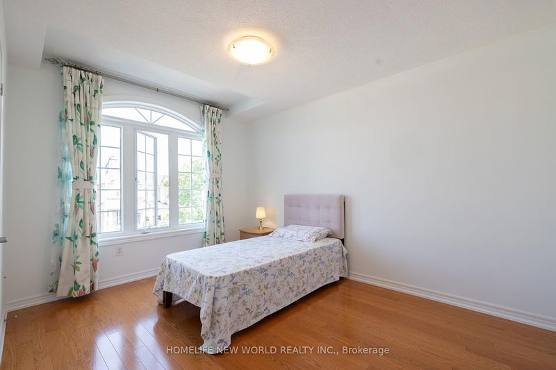 15 Pitney Ave  Richmond Hill, L4E 4Y6 | Image 13