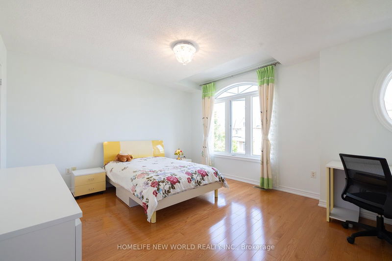 15 Pitney Ave  Richmond Hill, L4E 4Y6 | Image 14