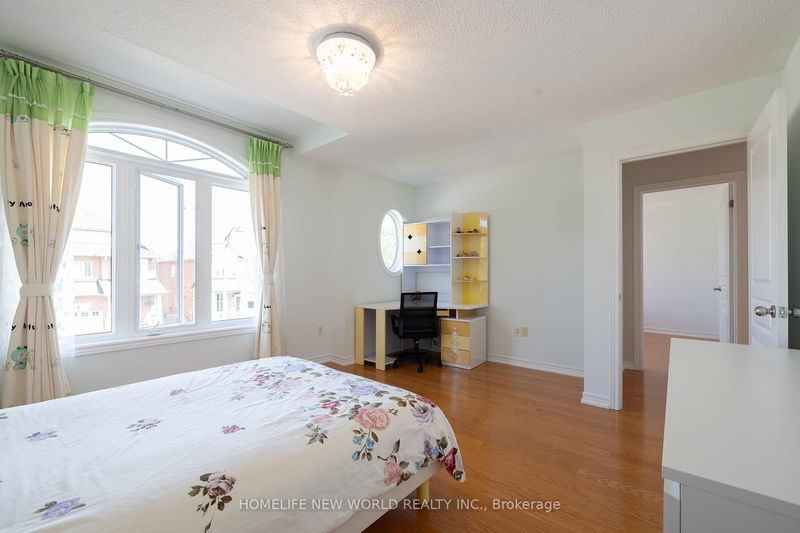 15 Pitney Ave  Richmond Hill, L4E 4Y6 | Image 15