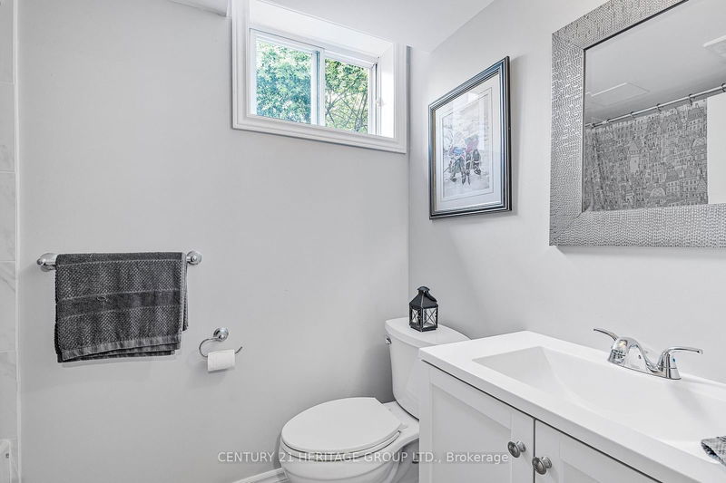 2156 Fennell Dr  Innisfil, L0L 1R0 | Image 32