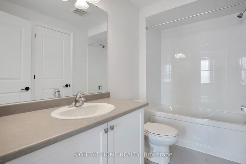 23 Murray Wellman Crt  Markham, L6B 1C9 | Image 5