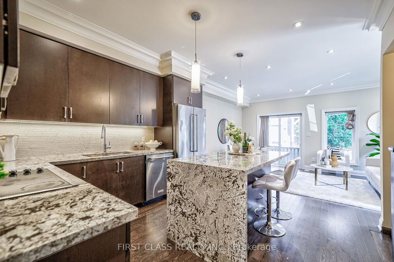 20 Dunton Lane  Richmond Hill, L4B 0G4 | Image 2