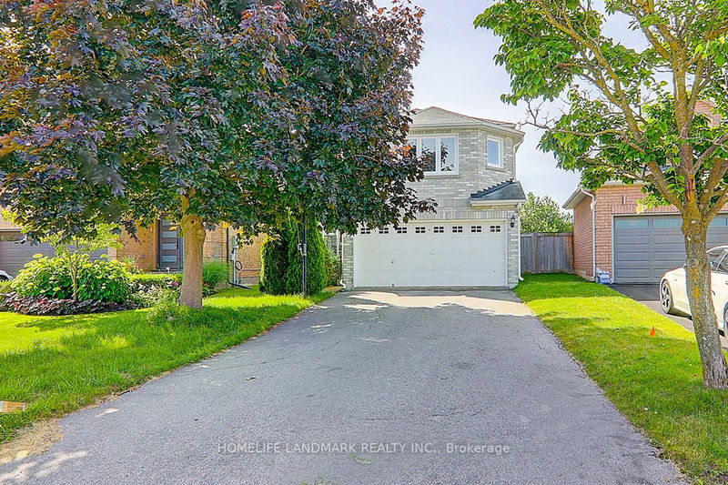 22 Taos Crt  Richmond Hill, L4C 0G5 | Image 1