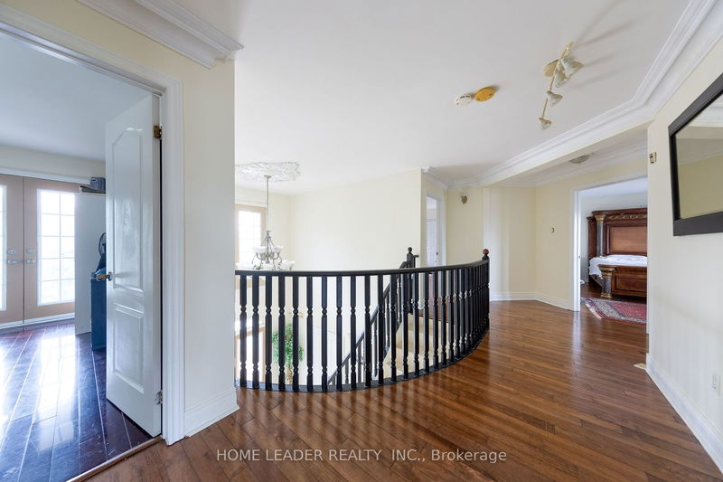 135 Spruce Ave W Richmond Hill, L4C 6V9 | Image 16