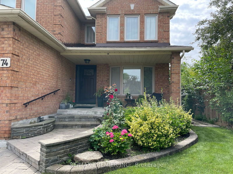 74 Links Rd  Vaughan, L6A 1L4 | Image 4