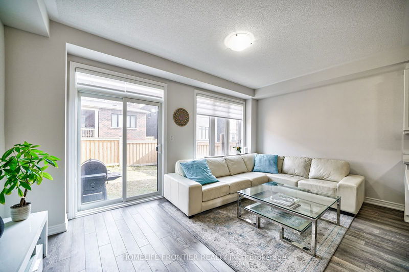 21 Fallharvest Way  Whitchurch-Stouffville, L4A 4V8 | Image 13