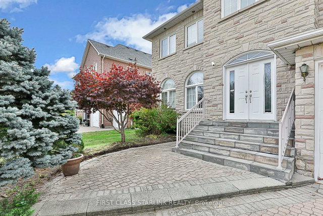 18 Edgecombe Court E