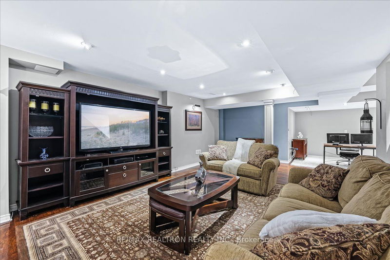 94 Raintree Cres  Richmond Hill, L4E 3Y8 | Image 29