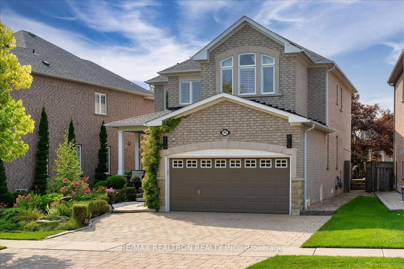 94 Raintree Cres  Richmond Hill, L4E 3Y8 | Image 3