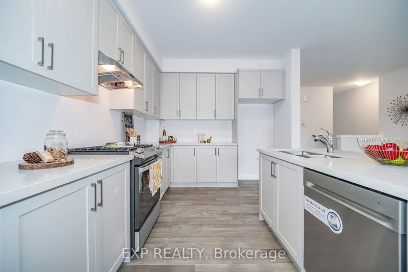 24 Alan Williams Tr  Uxbridge, L9P 0R6 | Image 14