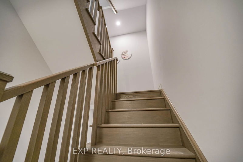 24 Alan Williams Tr  Uxbridge, L9P 0R6 | Image 5